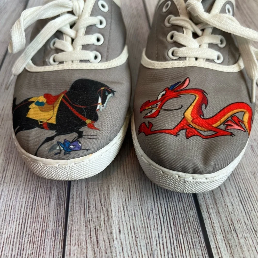 DISNEY Mulan Mushu Lace Up Sneakers Shoes 10